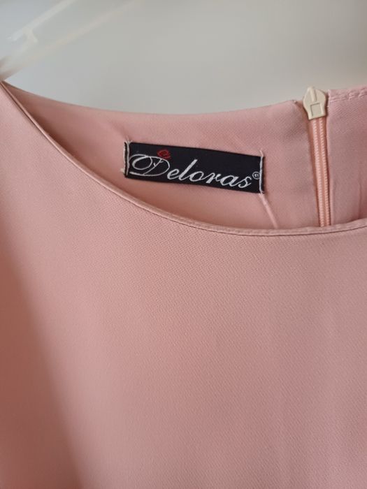 Продаються вечірні сукні