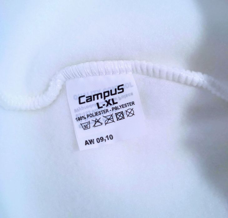 Biała, polarowa, super ciepła czapka – Campus