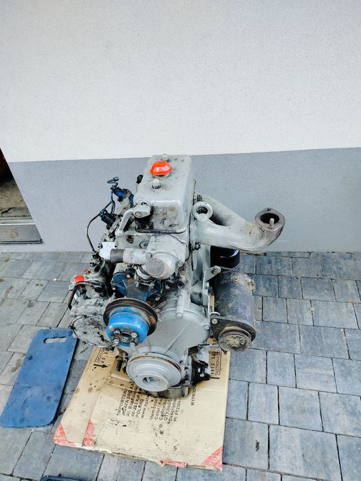 Silnik ursus C-330 do remontu