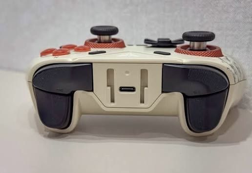 Flydigi Vader 4 Pro Assassin's Creed: Black Flag