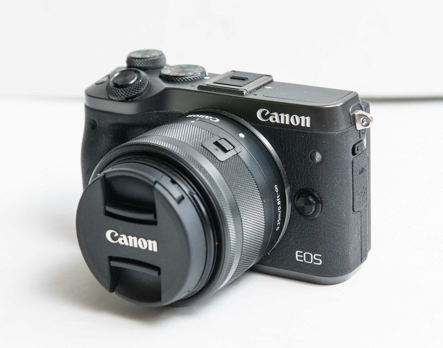 Canon EOS M6 - Matryca APS-C 24Mpx  + obiektyw 15-45 AF IS STM