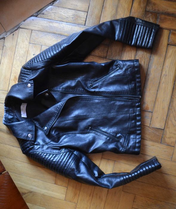 Косуха. Куртка кожаная женская "SODI". Размер М. Длина 55 см. Рукав 65