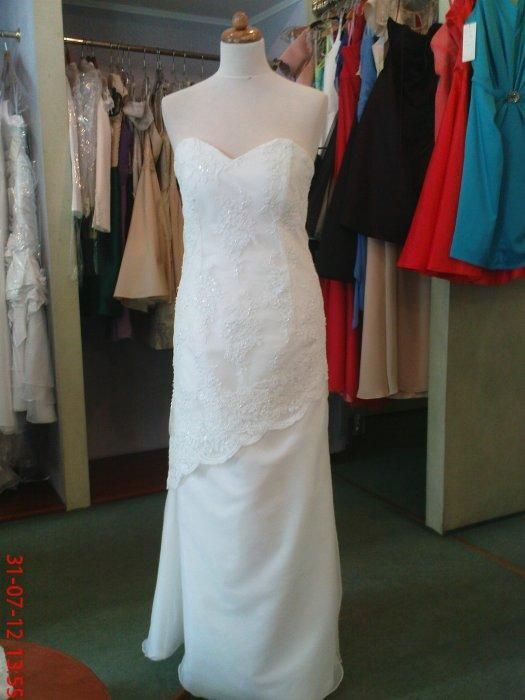 Suknia ślubna w bardzo ładnym stanie zachęcam do zakupu.