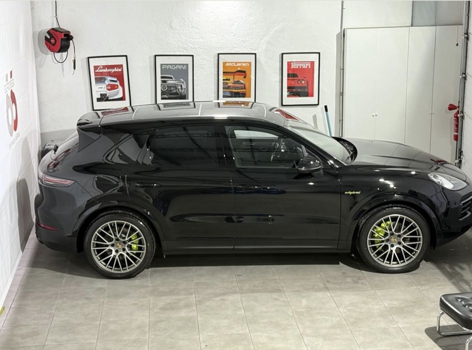 Porsche Cayenne  e-hybrid platinum edition