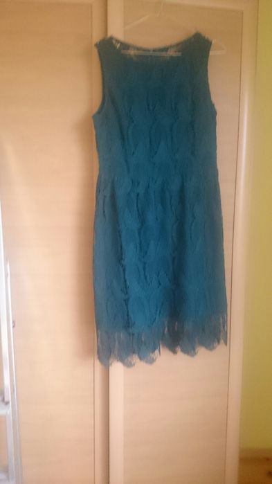 Sukienka z koronki na wesele i inne imprezy