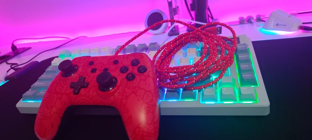 Comando PowerA Wired Controller Plus para Nintendo Switch, edición Super Mario.
Controle Super Mario Edition para Nintendo Switch