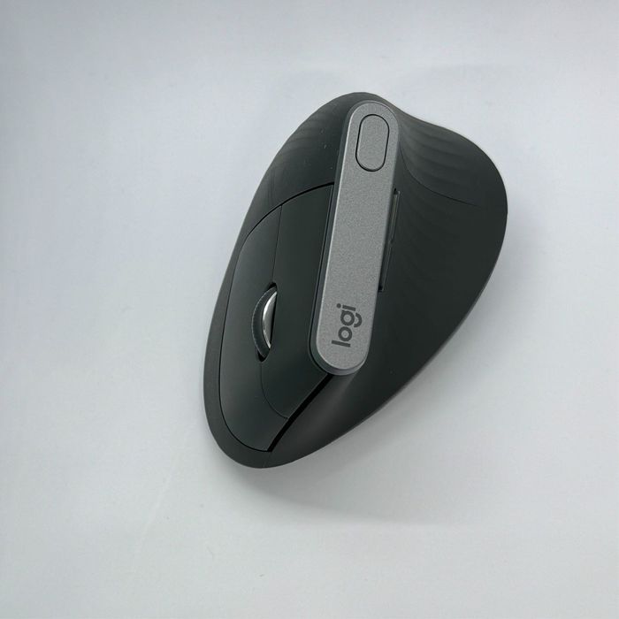 Rato Logitech Vertical