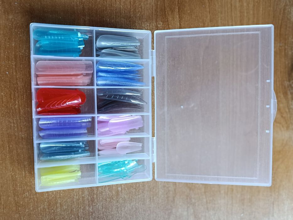 Типсы и верхние формы для ногтей