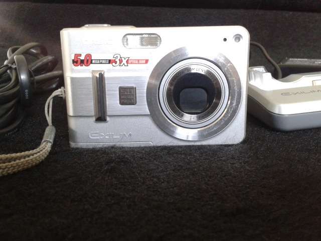 Máquina fotográfica Casio