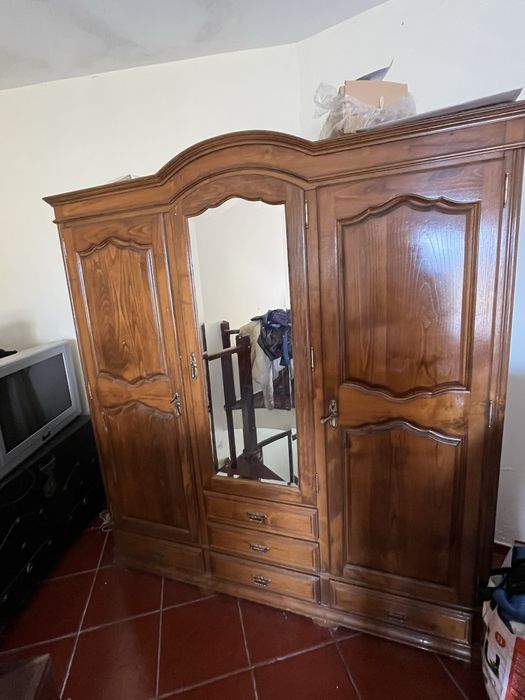 Quarto de madeira