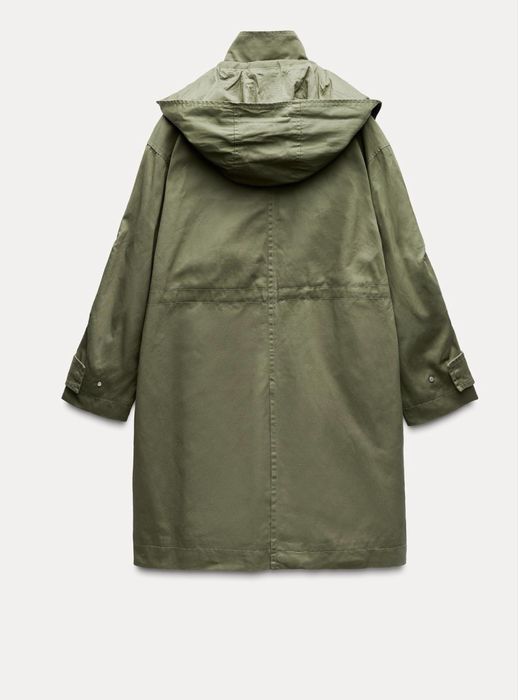 Парка ,плащ ,тренч Zara