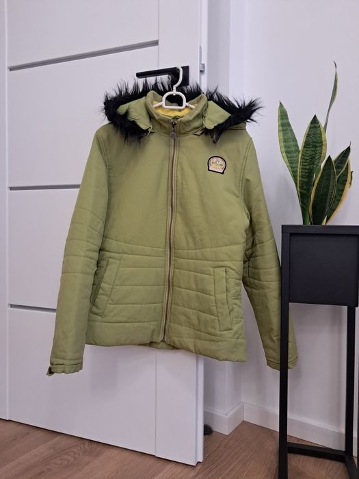 Damska zimowa kurtka.