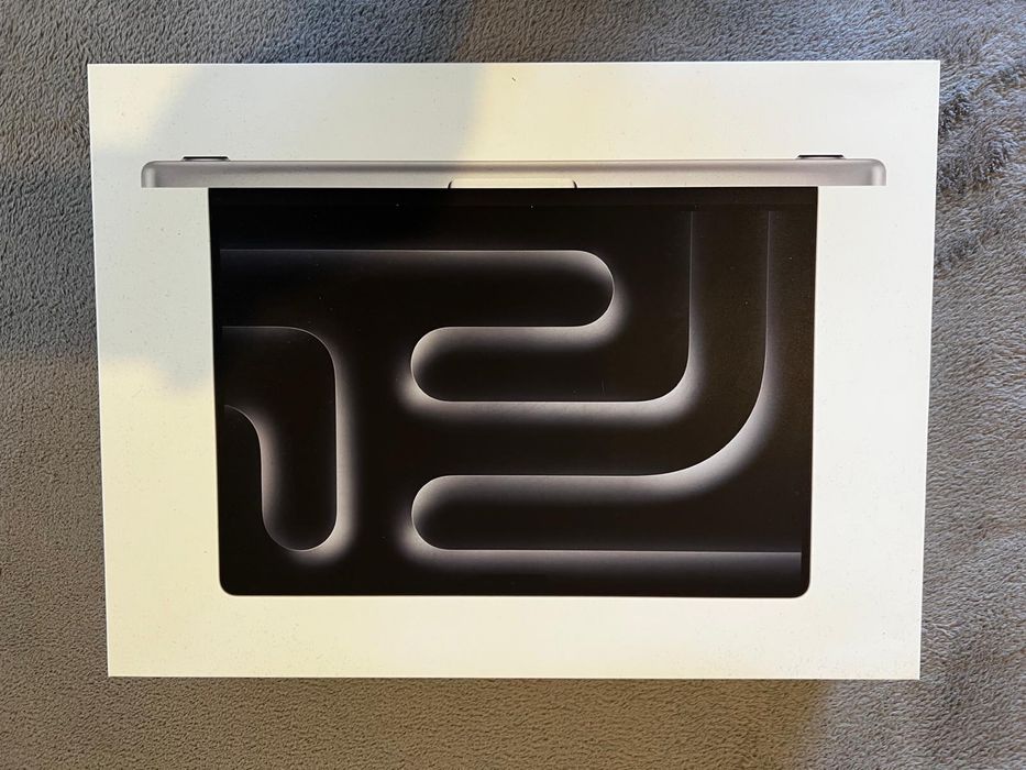 MacBook Pro 14” – Cinza (Como Novo, na Caixa)