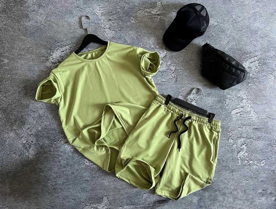 Літній спортивний чоловічий костюм Bases (комплект)