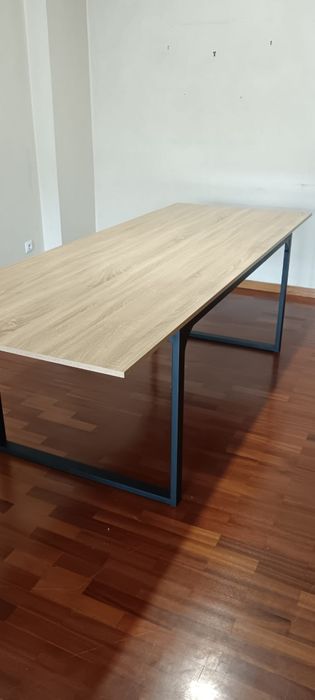 Mesa de jantar extensível 160CM / 200CM /  240CM
1,60M / 2,00M / 2,40M