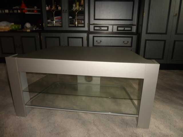 Stolik pod TV duży ładny