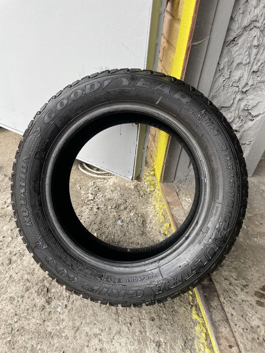 Гума Goodyear UltraGrip 600 205/60 R16