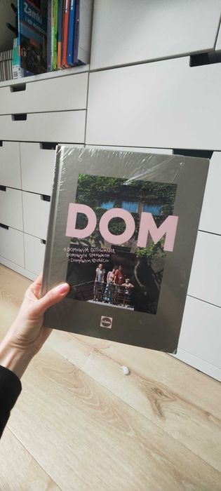 Nowa książka Dom o domowym gotowaniu domowych sprawach i szczęściu