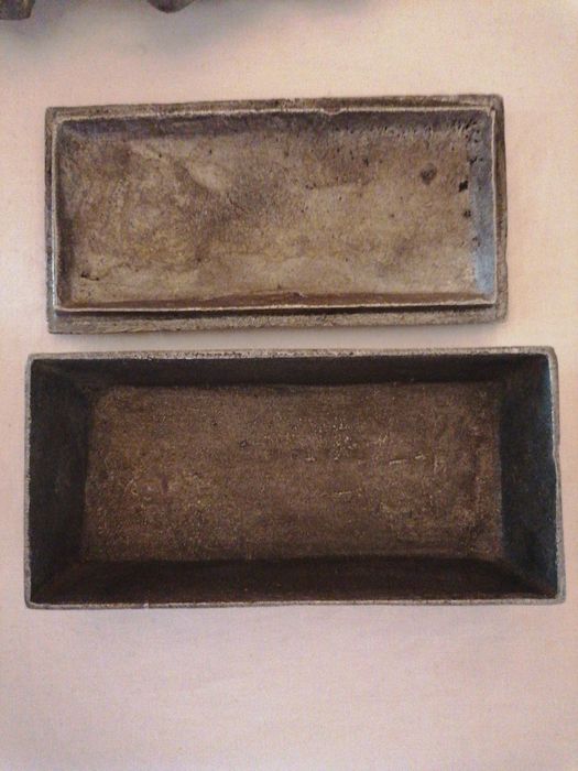 Cinzeiro e Caixinha/Porta-jóias em Metal