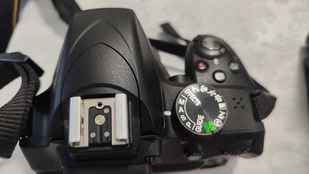 Nikon D3300 com 5240 Disparos (somente o corpo)