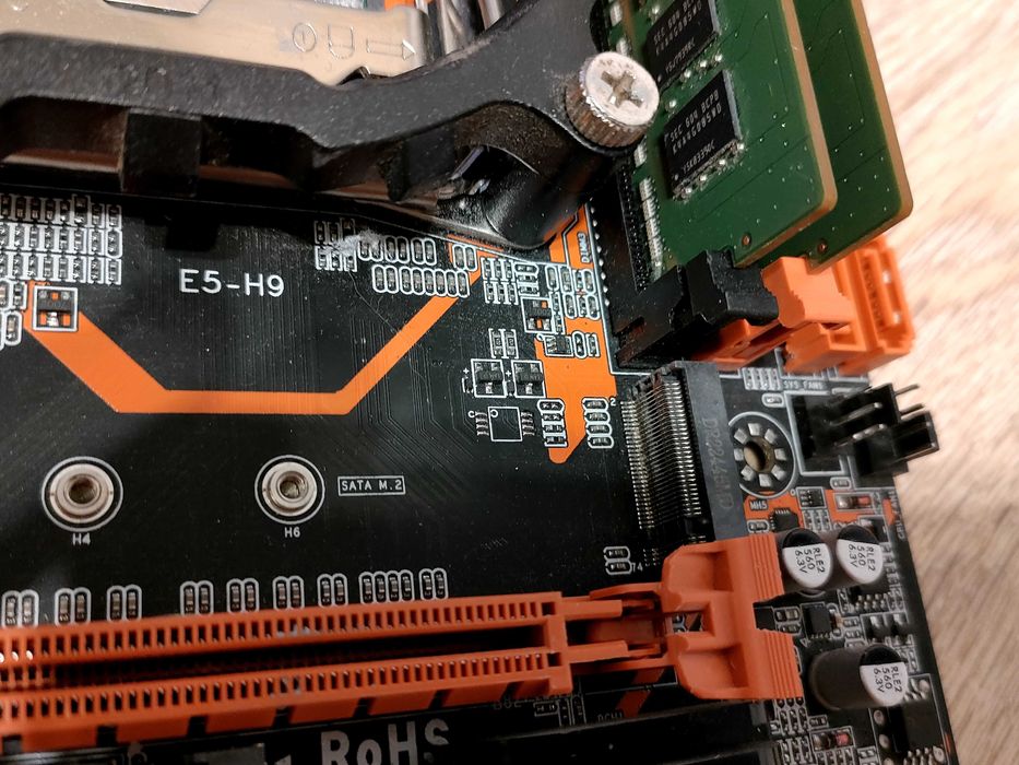 Материнська плата комплект Qiyida X99 E5 H9 DDR4 32 gb  xeon e5 2670v3