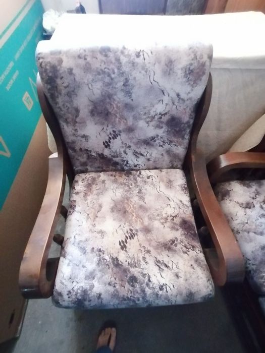 Conjunto de sofás (1 sofá 3 lugares com cama, 2 sofás individuais)