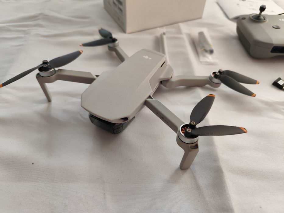 Dron DJI mini 4k gwarancja, jak nowy