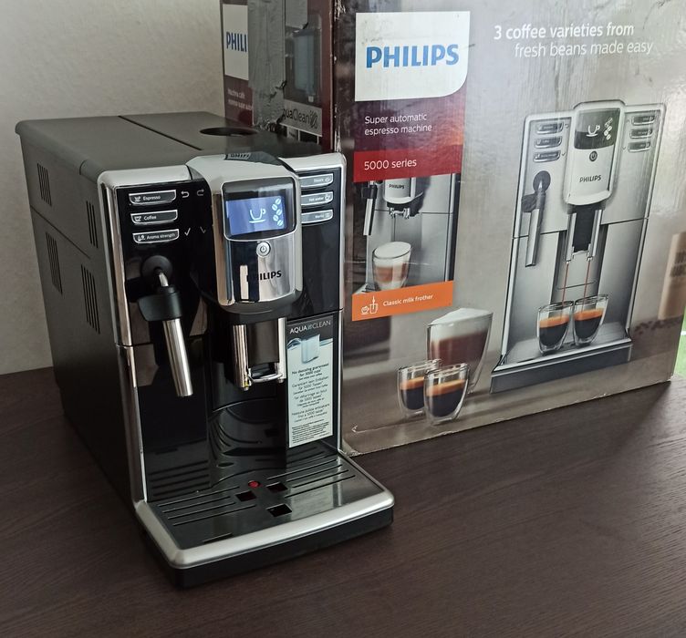 Кавомашина Philips Series 5000 EP5310