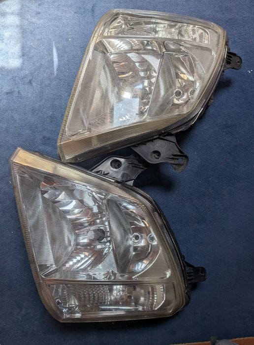 Farol esquerdo + direito - Opel Meriva 1.4 Twinport Cosmo