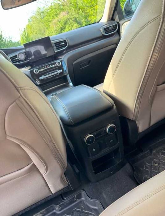 Ford Explorer XLT 2021