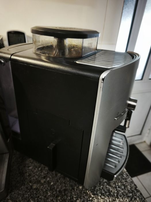 Máquina Café Krups Automática Digital com moinho integrado