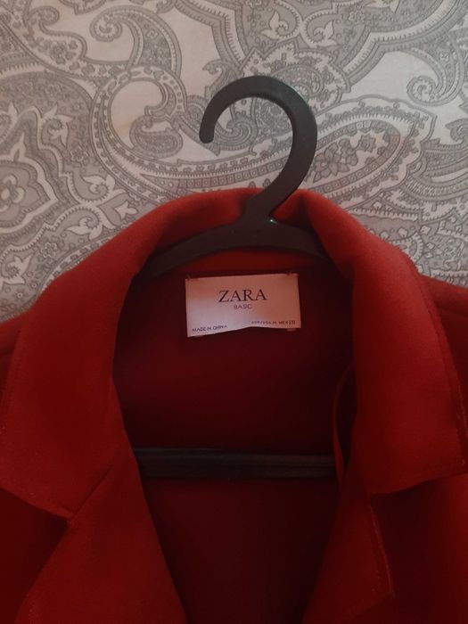 Casaco Zara ótimo preço TAM M