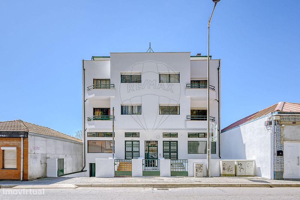 Apartamento T2 para venda — Canelas, Porto