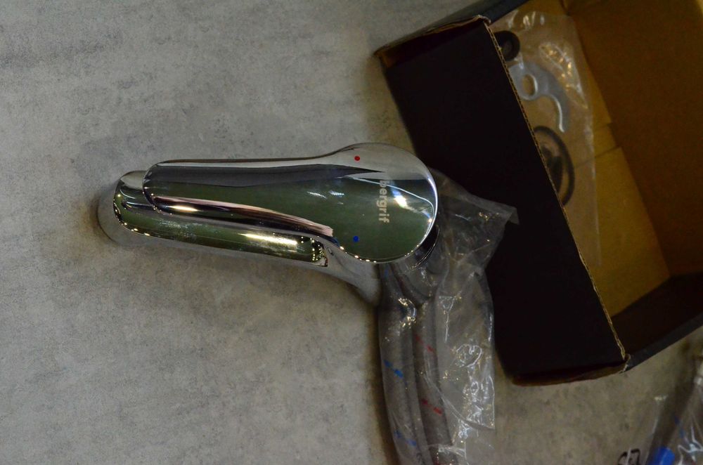 Bateria umywalkowa stojąca Ibergrif Roma chrom