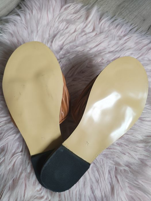 Nowe klapki miu miu 36 karmel