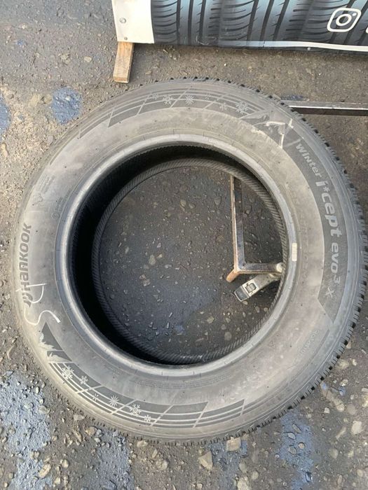 Шини 225/65 R17 Hankook 2023p зима 7/6,7мм
