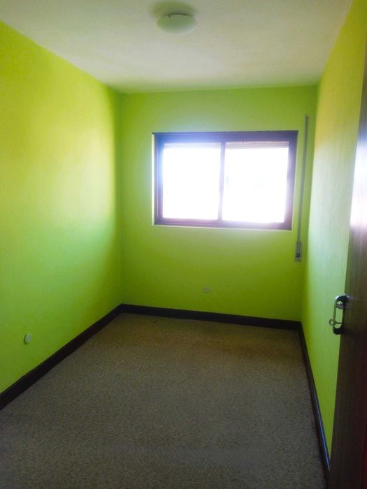Moradia T5 Isolada, Bem localizada Bustos - Oliveira do Bairro