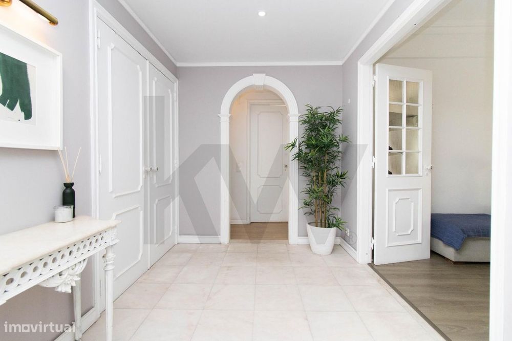 Excelente T3 mobilado para arrendamento no Lumiar