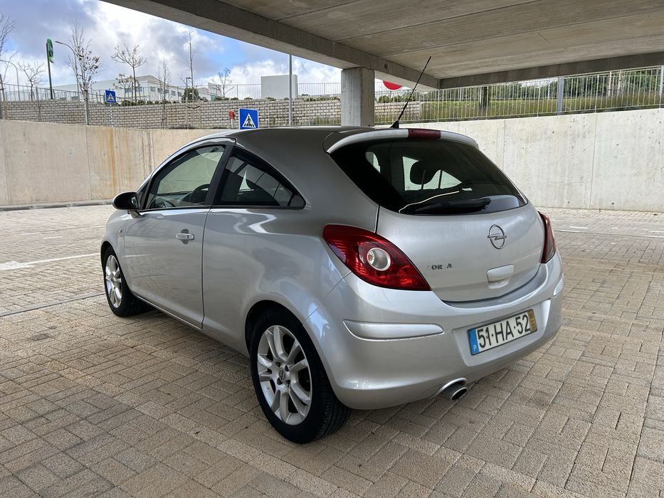 Opel Corsa 1.2 full extras 5 Lugares