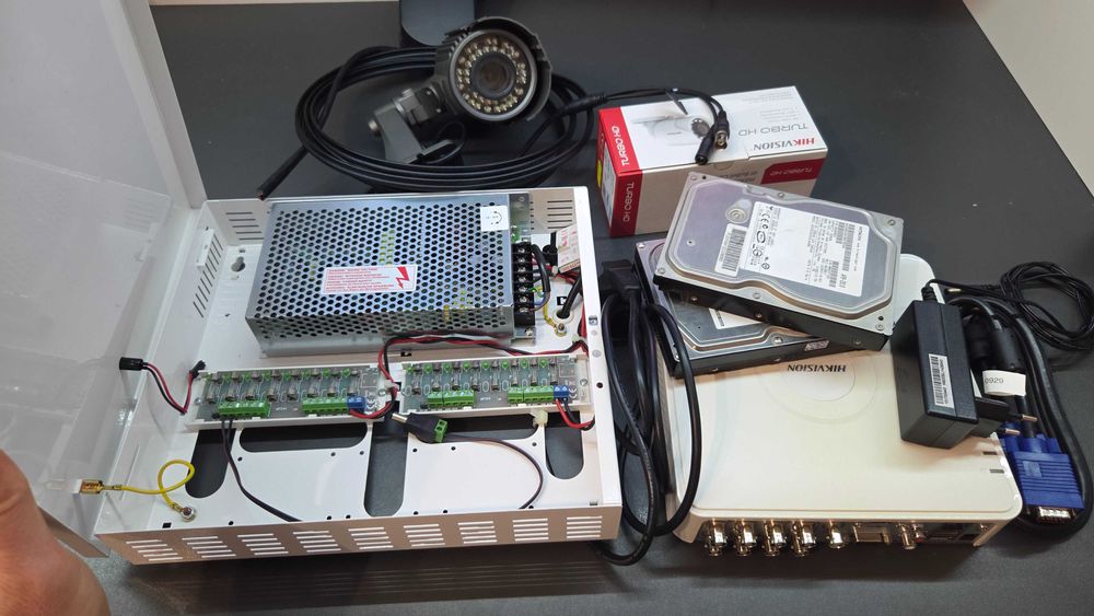 Monitoring zestaw - kamery, rejestrator,2hdd, zasilacz