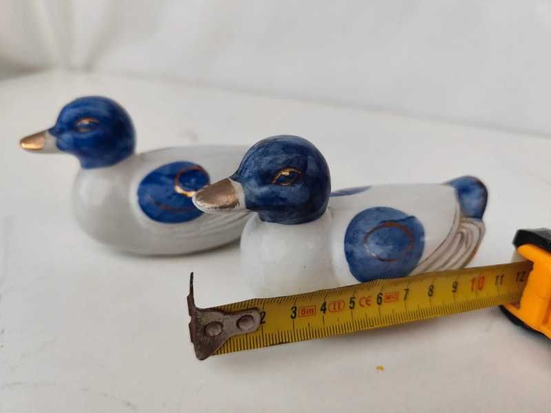 Patos em porcelana