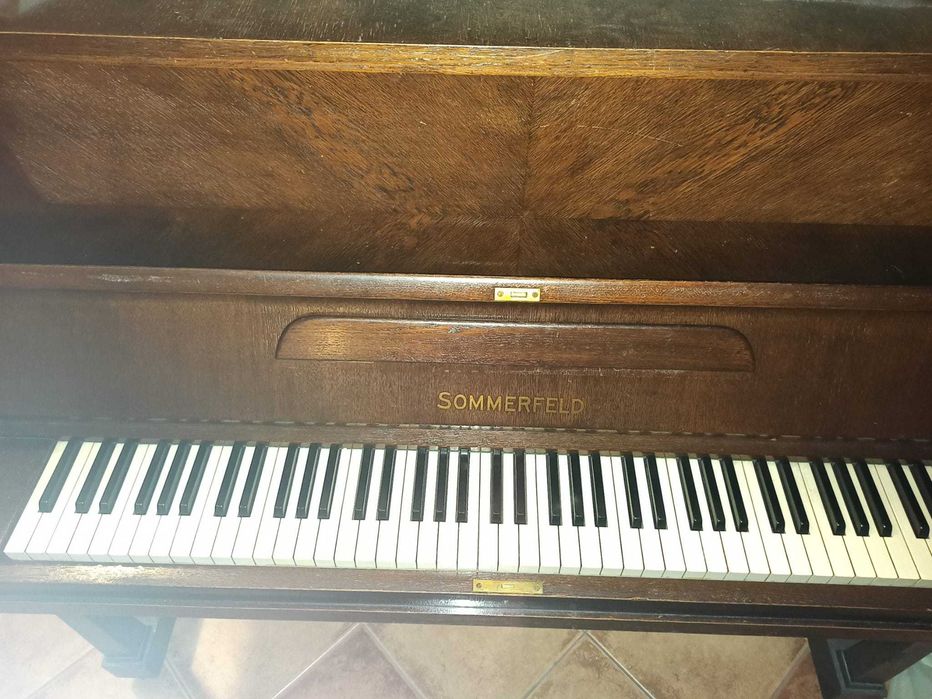 Pianino B. Sommerfeld