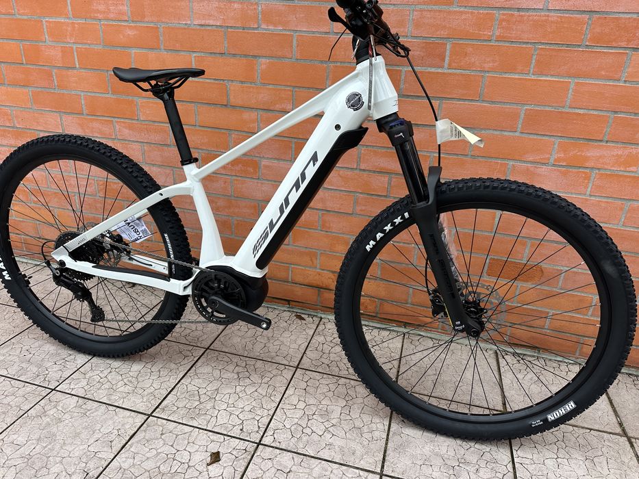 Bicicleta Roda 29 electrica Ebike motor bosch Sunn rage S2