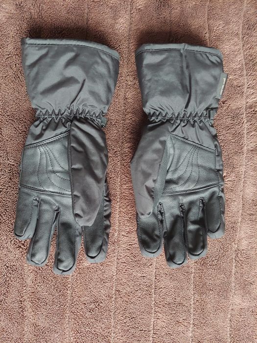 Перчатки горнолыжные reusch ziener gore tex оригінал 

Стан класний