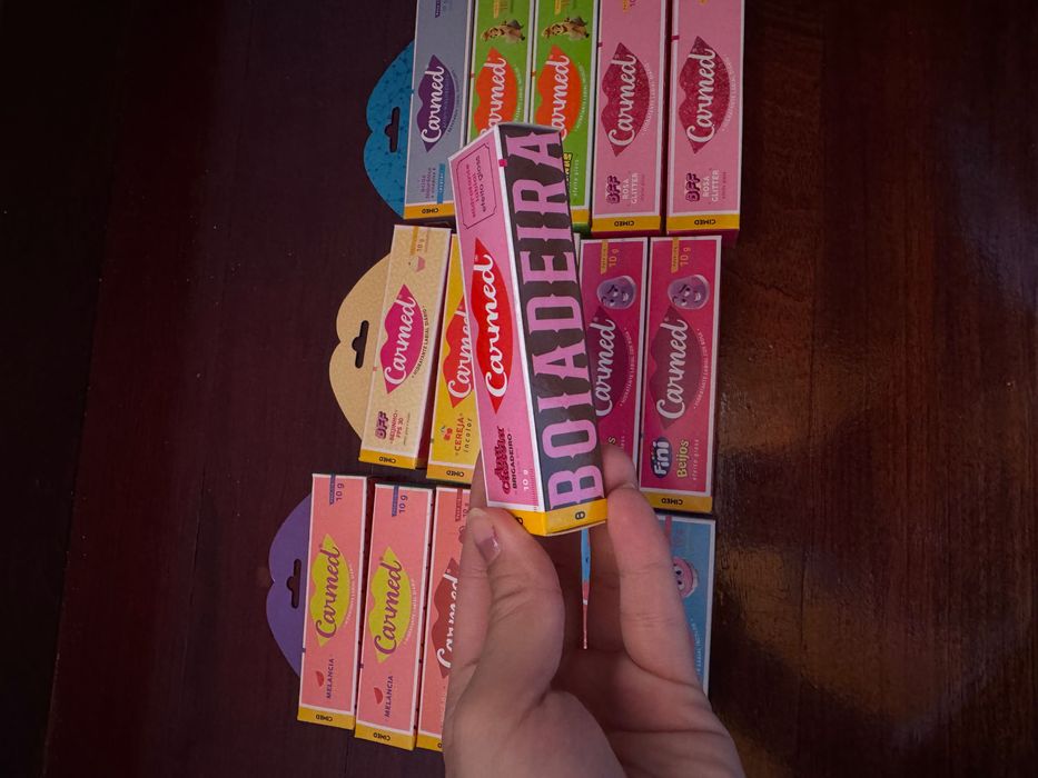 Hidratante labial Carmed - Vários sabores