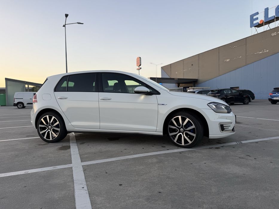 Golf gte hibrido 204 cv