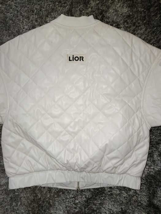 Бомбер українського бренду Lior