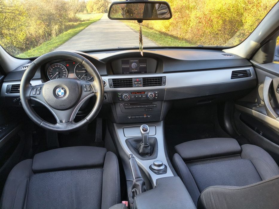 BMW 318d E91 2008r.