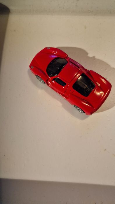 Model ferari enzo