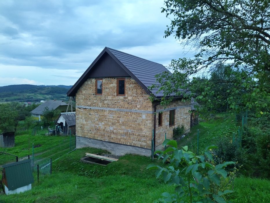 Продається  або обмінюється Будинок с. Кальна ціна договірна